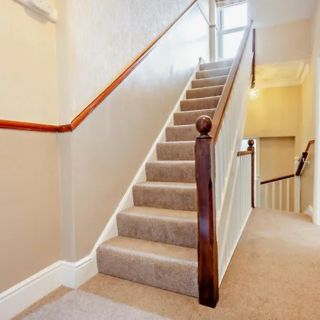 4 Bed In 87319 *